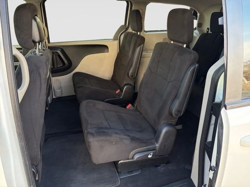Used 2012 Dodge Grand Caravan SE FWD image 43