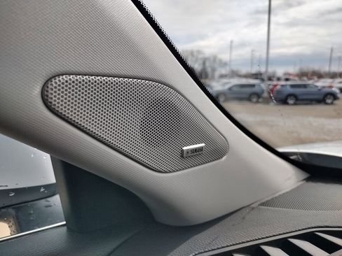 New 2026 Mitsubishi Outlander SEL image 22