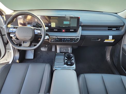 New 2026 Hyundai Ioniq 5 SEL image 15