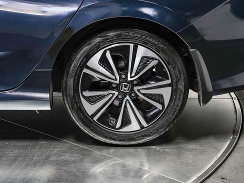 Used 2018 Honda Civic EX-T image 10