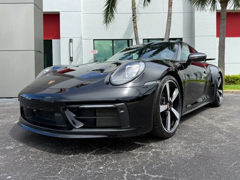 Used 2024 Porsche 911 Carrera S RWD image 7
