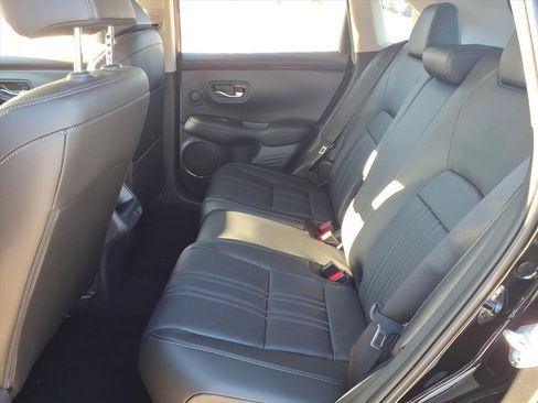New 2026 Honda HR-V EX-L image 9