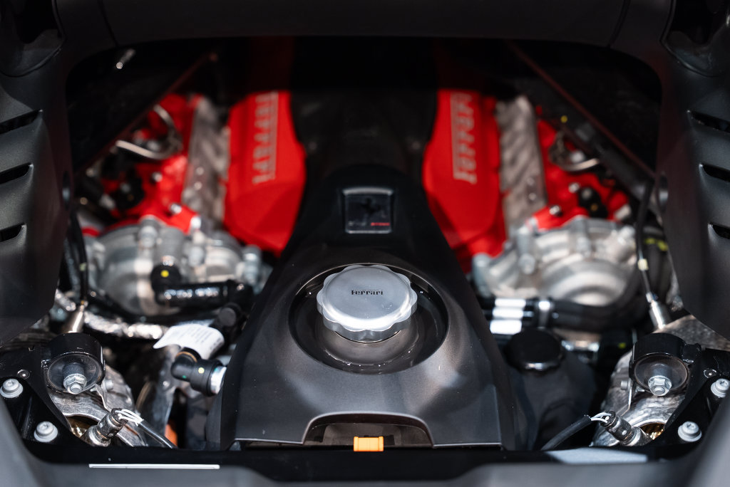 Certified 2022 Ferrari SF90 Spider AWD/4WD image 21