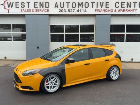 Used 2013 Ford Focus ST FWD image 1