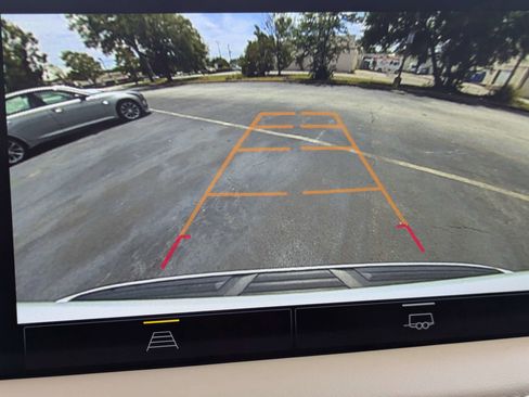 Used 2024 Chevrolet Tahoe Premier RWD image 15
