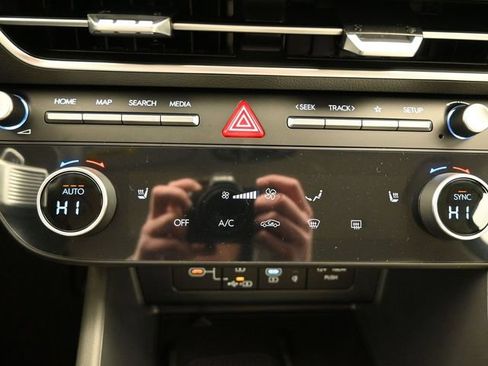 Used 2026 Hyundai Sonata SEL FWD image 15