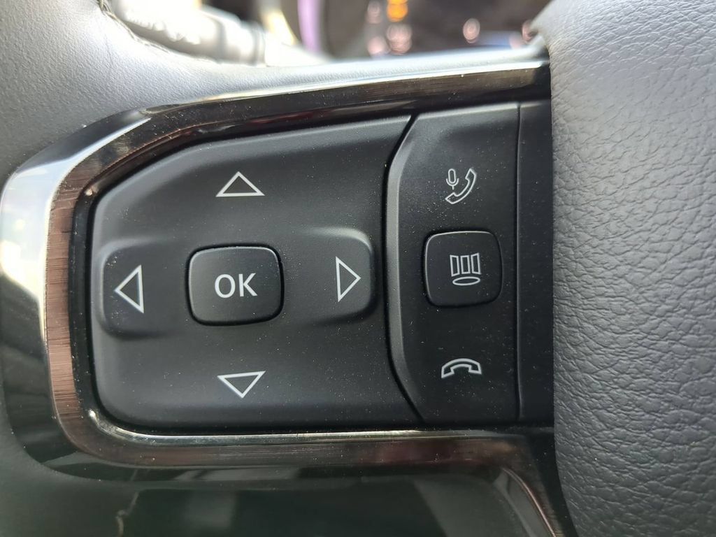 New 2025 RAM 2500 Limited AWD/4WD image 18