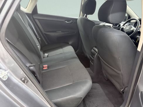 Used 2019 Nissan Sentra S image 21