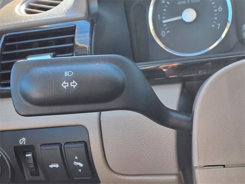 Used 2007 Mercury Montego Luxury image 12