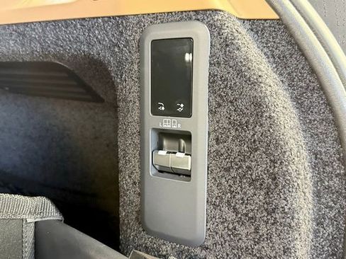 New 2026 Land Rover Range Rover SE AWD/4WD image 19