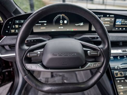 Used 2024 Lucid Air Touring image 5