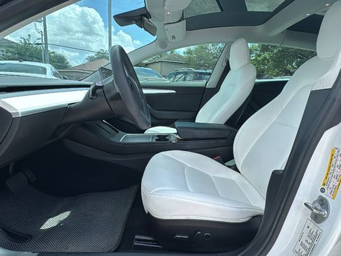 Used 2022 Tesla Model 3 Long Range image 9