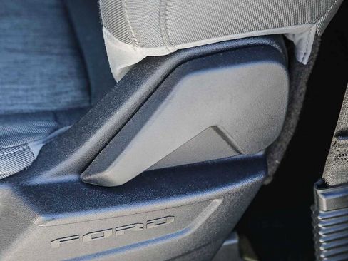 Used 2022 Ford F150 XL w/ Trailer Tow Package image 19