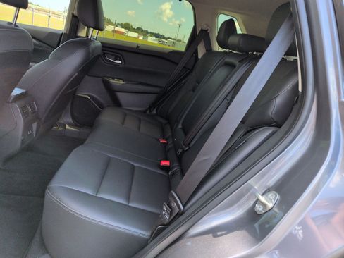Used 2025 Nissan Rogue SL w/ Tech Package AWD/4WD image 31