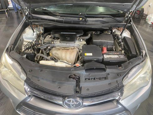 Used 2016 Toyota Camry LE FWD image 27