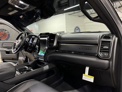Used 2024 RAM 3500 Limited AWD/4WD image 38