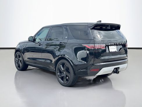 Used 2025 Land Rover Discovery Metropolitan Edition AWD/4WD image 3