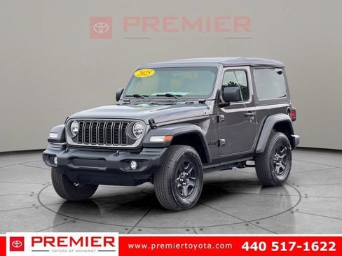 Used 2025 Jeep Wrangler Sport AWD/4WD image 1