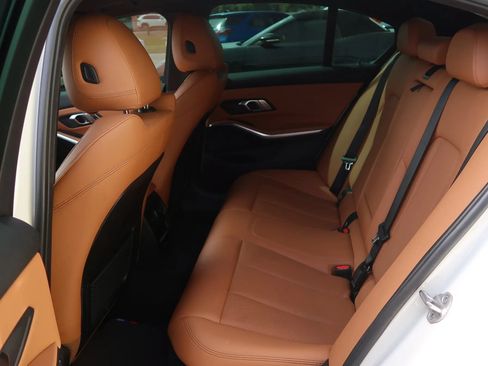 Used 2022 BMW M340i RWD image 19