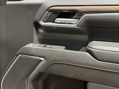 Used 2022 Chevrolet Silverado 1500 LT RWD image 28