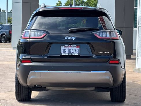 Used 2019 Jeep Cherokee Limited FWD image 5