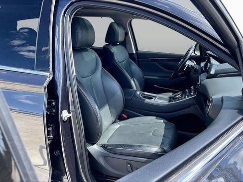 Used 2022 Hyundai Santa Fe Limited FWD image 9