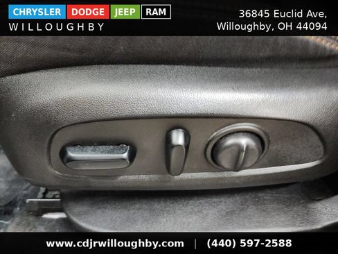 Used 2019 GMC Terrain SLE w/ Driver Convenience Package FWD image 16