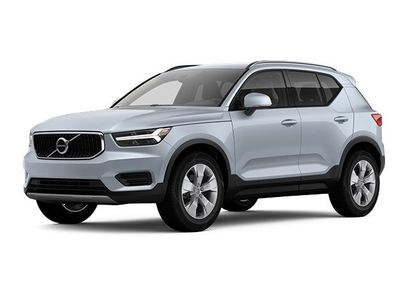 Certified 2022 Volvo XC40 T5 Momentum w/ Premium Package