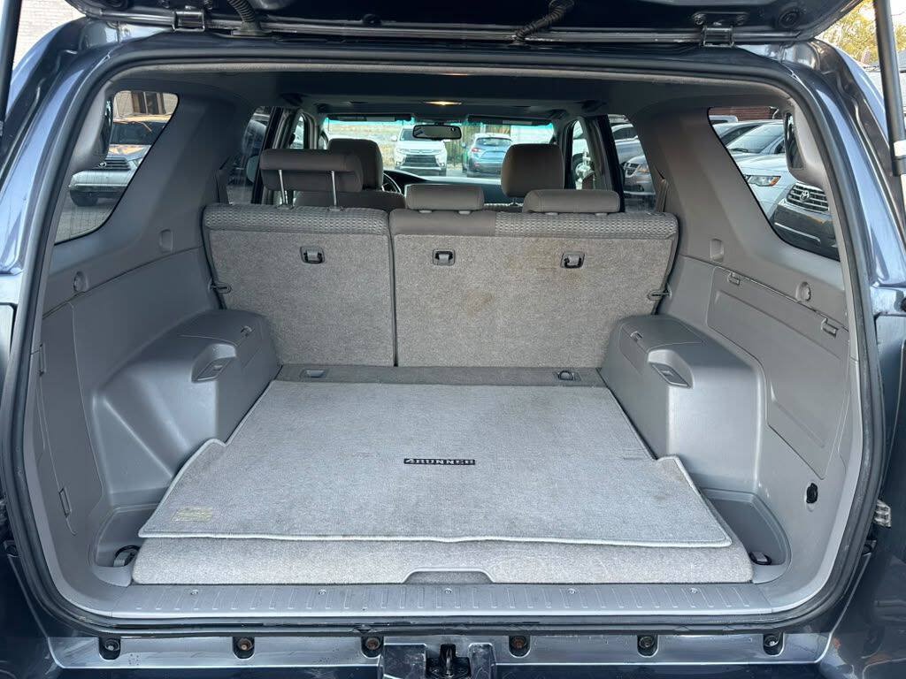 Used 2008 Toyota 4Runner SR5 AWD/4WD image 23