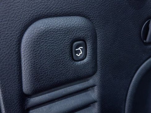 Used 2021 Jeep Grand Cherokee Limited image 10