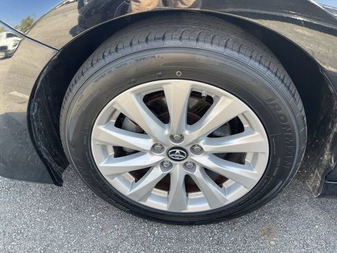 Used 2019 Toyota Camry LE FWD image 2