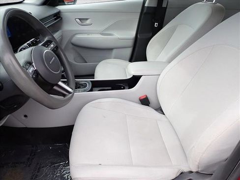 Used 2024 Hyundai Kona SE AWD/4WD image 11