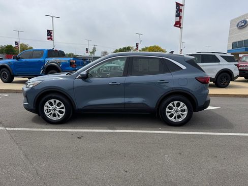 Used 2023 Ford Escape Active w/ Tech Pack #2 AWD/4WD image 5