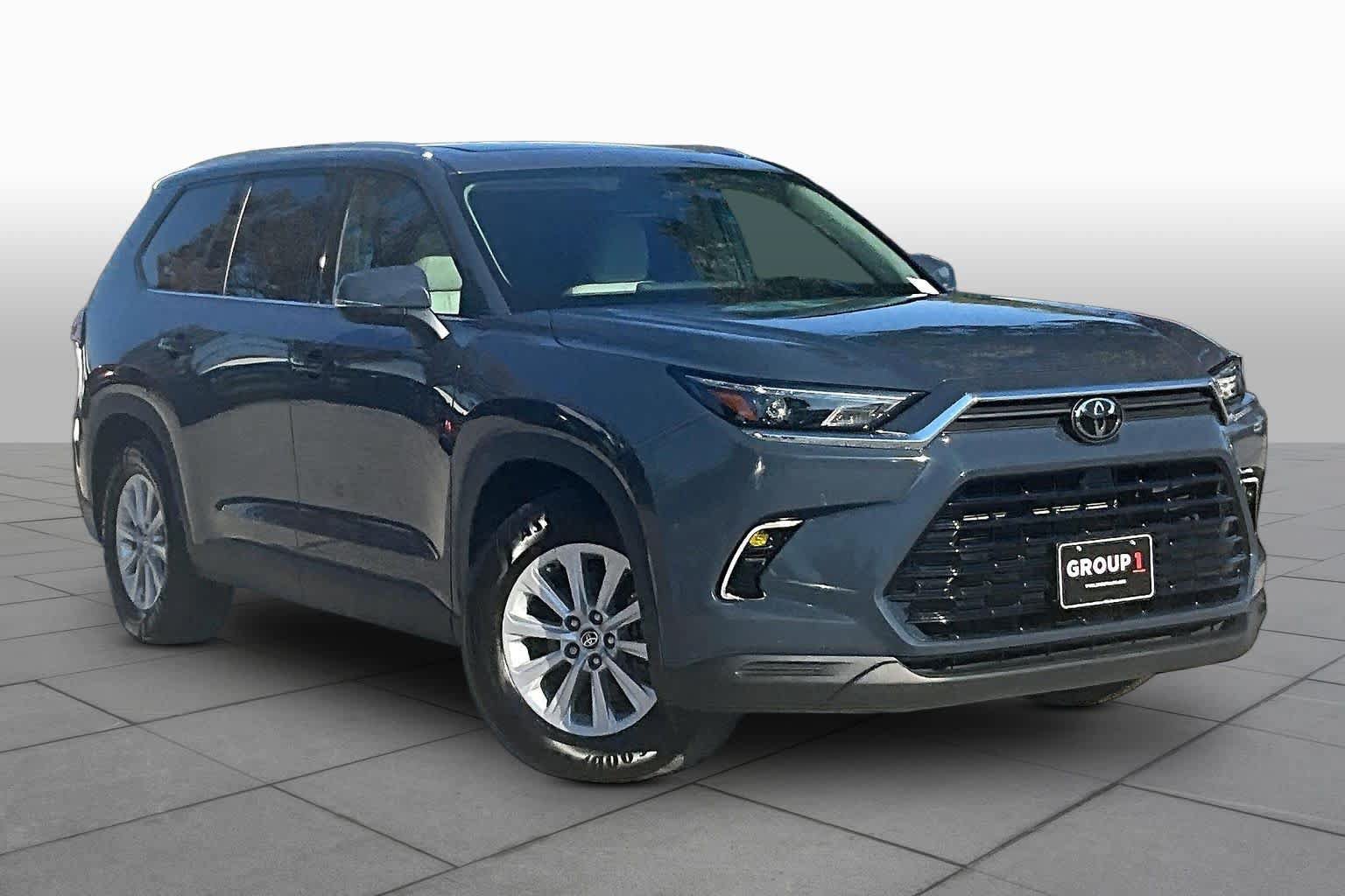 Used 2025 Toyota Grand Highlander AWD Hybrid image 3