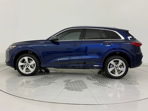 New 2025 Audi Q5 Premium Plus image 2