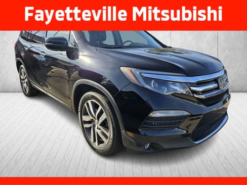 Used 2017 Honda Pilot Elite image 1