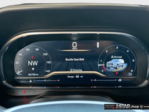 Used 2024 GMC Yukon XL SLT RWD image 30