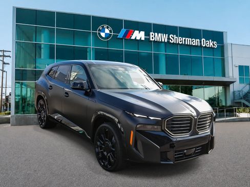 New 2026 BMW XM Label Red w/ M Driver's Package AWD/4WD image 3