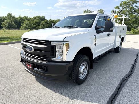 Used 2019 Ford F350 XL w/ Power Equipment Group AWD/4WD image 2