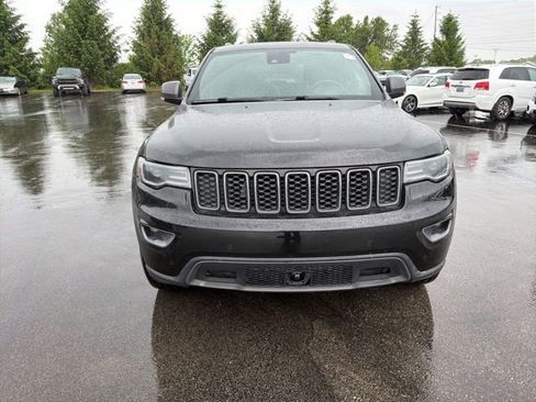 Used 2018 Jeep Grand Cherokee Trailhawk w/ Trailhawk Luxury Group AWD/4WD image 3