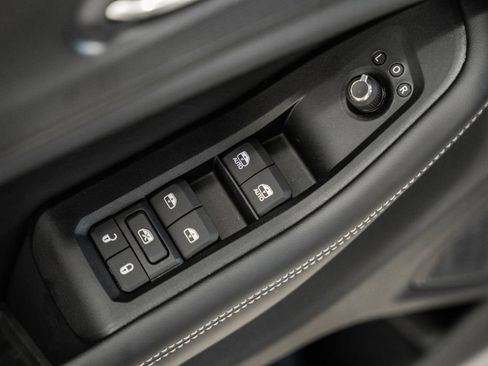 New 2025 Jeep Grand Cherokee Laredo X image 35