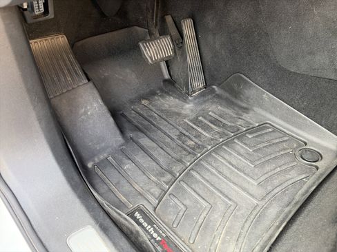 Used 2018 Volvo XC90 T6 Momentum w/ Momentum Plus Package image 17