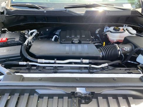 Used 2025 Chevrolet Silverado 1500 W/T w/ WT Value Package image 18