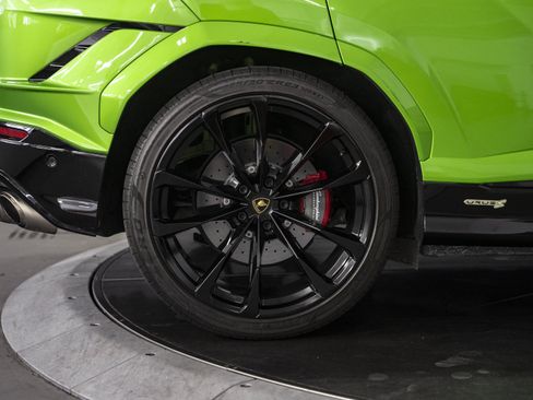 Used 2024 Lamborghini Urus S AWD/4WD image 12