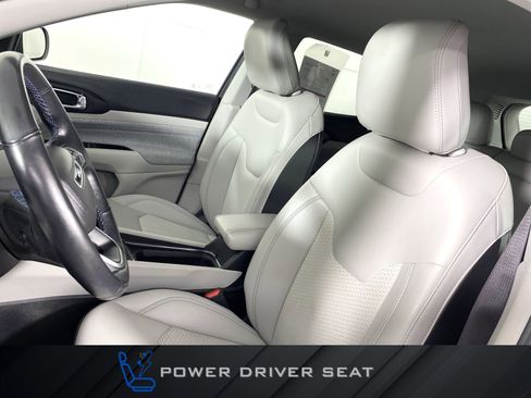 Used 2022 Jeep Compass Latitude w/ Convenience Group image 17