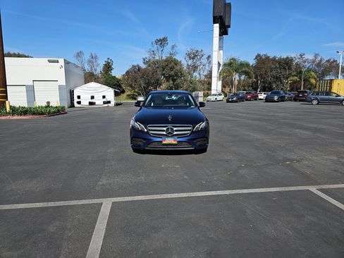Used 2020 Mercedes-Benz E 350 E 350 image 2