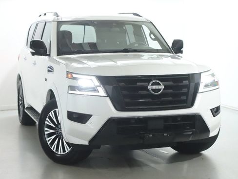Used 2022 Nissan Armada SL w/ Midnight Edition Package RWD image 2