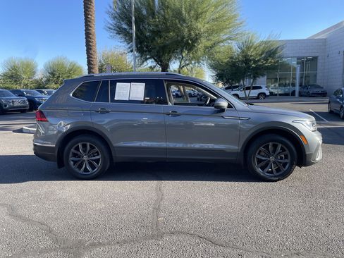 Certified 2023 Volkswagen Tiguan SE image 5