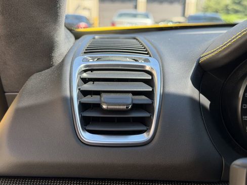 Used 2016 Porsche Cayman GT4 image 35