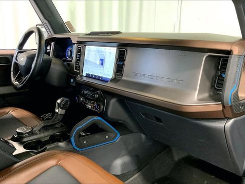 Used 2022 Ford Bronco Outer Banks image 28